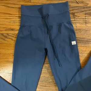 Vuori Daily leggings extra small EUC